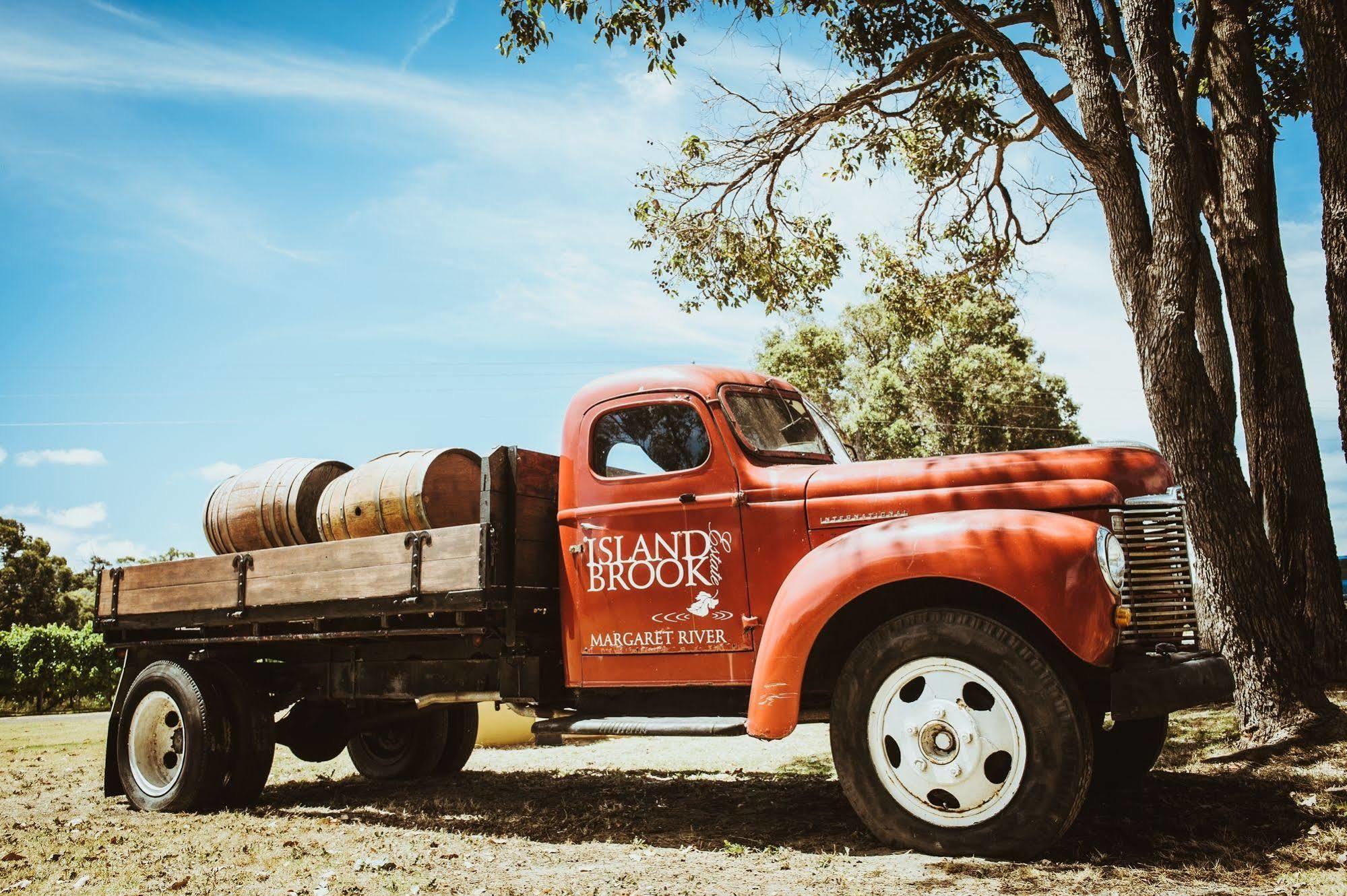 Island Brook Estate Winery And Chalets Margaret River Exterior foto